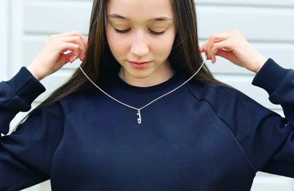 How to Choose the Right Size Ice Skating Blade Necklace